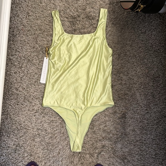 NWT revolve bodysuit size xs - Picture 2 of 2